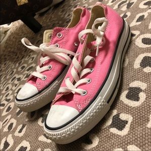 Pink converse
